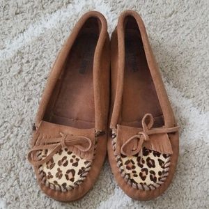 Minnetonka Kilty Hardsole Moccasins
